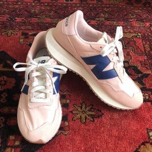 Pink New Balance 237 Sneakers size 8